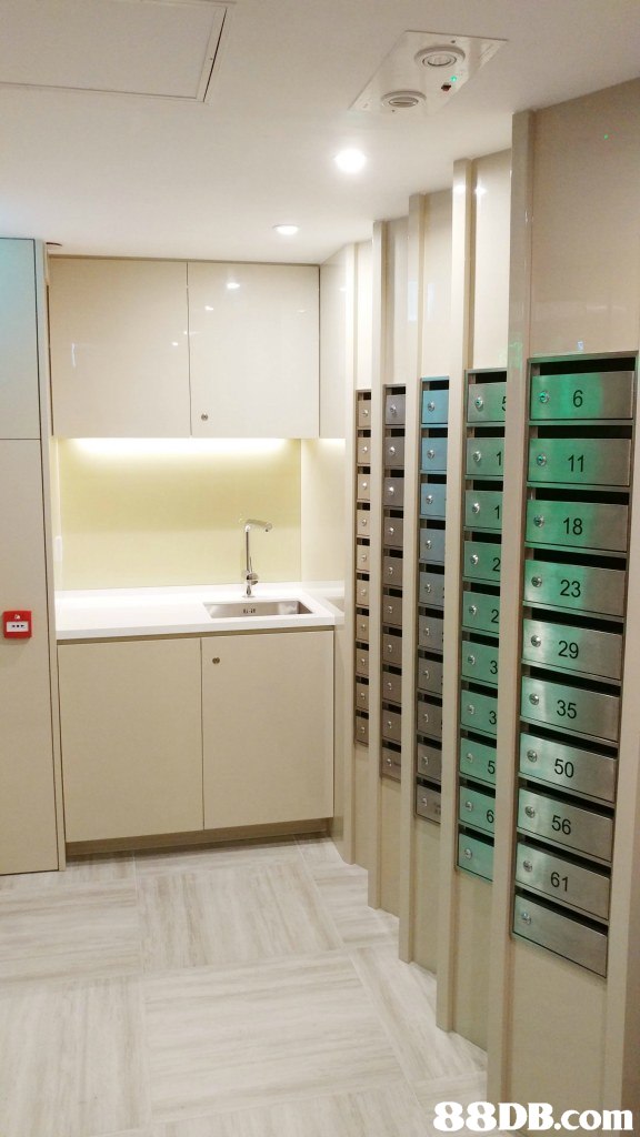 18 e 23 29 35 50 56 61,property,room,bathroom,cabinetry,interior design
