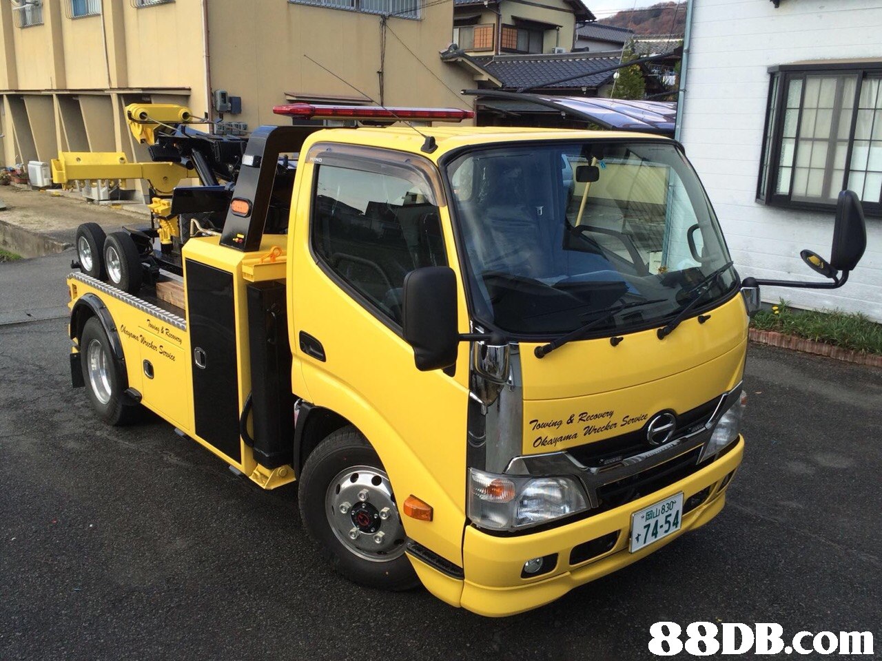 Towing & Recovery ·岡山830. 74-54   motor vehicle,transport,vehicle,truck,mode of transport