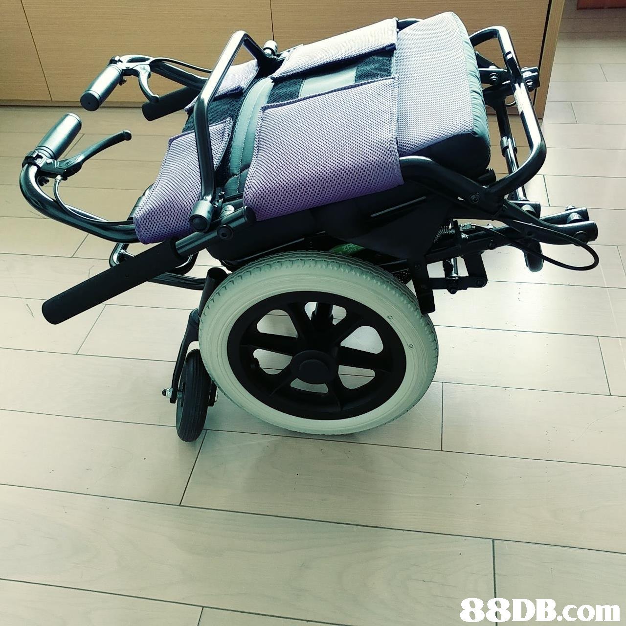   motor vehicle,product,mode of transport,wheelchair,automotive design