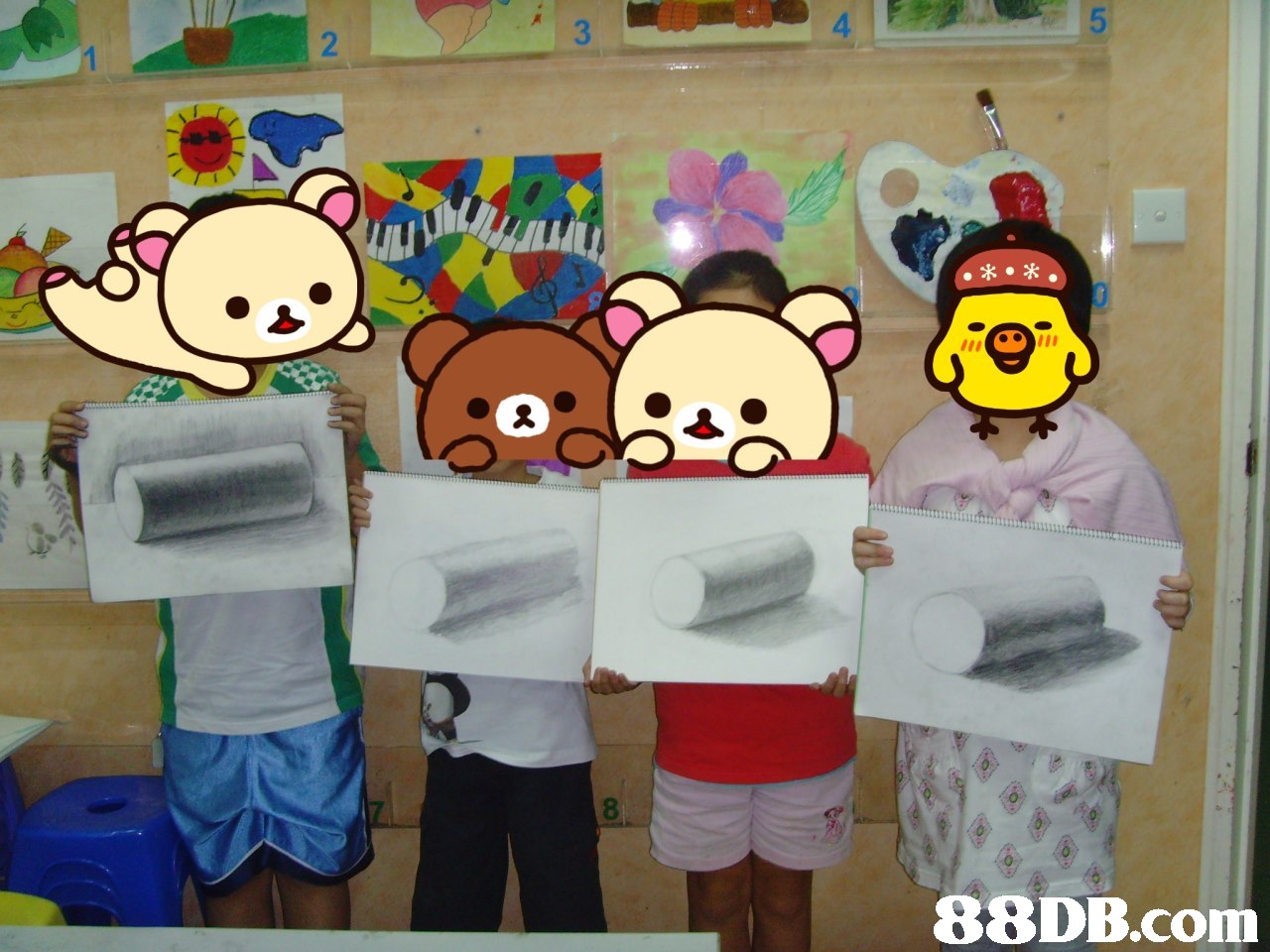 4,Cartoon,Room,
